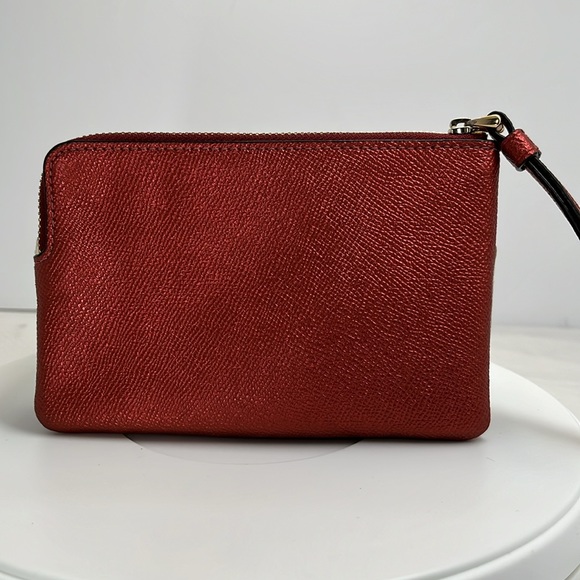 ❤️Coach Corner Zip Wristlet Crossgrain Leather Metallic Red - Picture 10 of 10